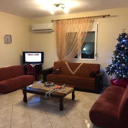 Elanthi Apartment
